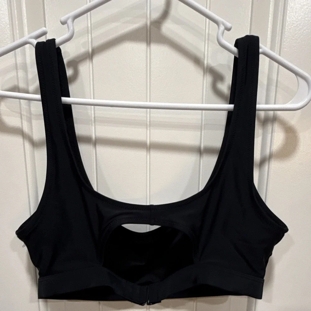Old Navy Women's 2pc Bikini Set Black Top (M) White Ribbed Ruffle Bottoms S NWT